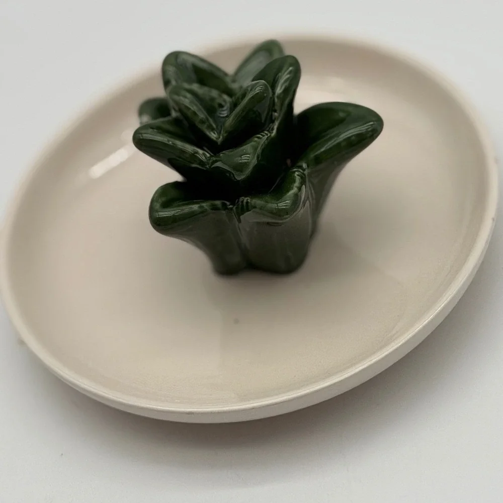 Room 2 Room Succulent Ring Dish Ceramic Green Cream Jewelry Trinket Tray 5x3in